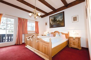 Hypo-allergenic bedding, down duvets, in-room safe - Hahnenhof (Kitzbuehel)