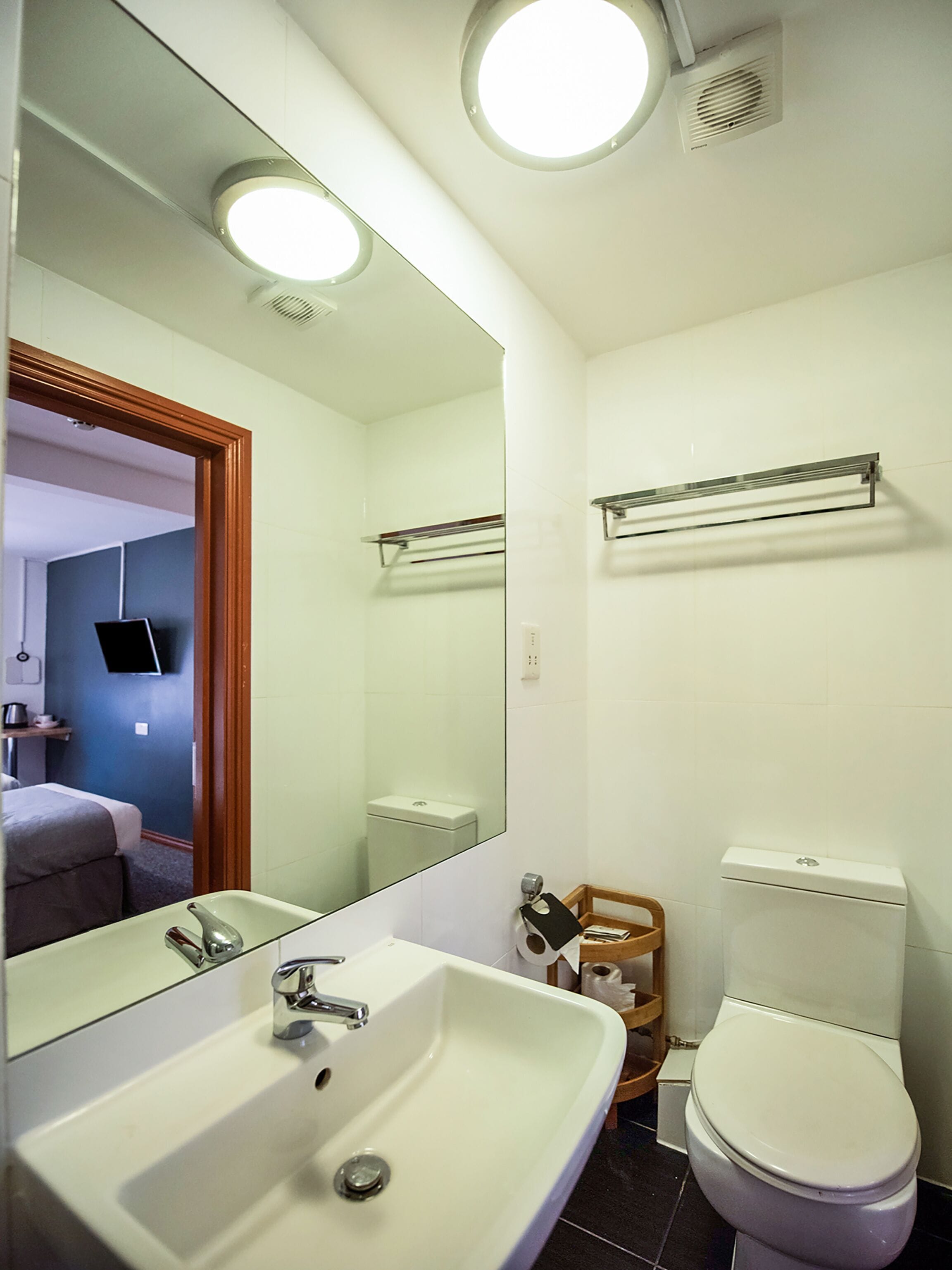 Photo - Arinza Hotel, London Ilford