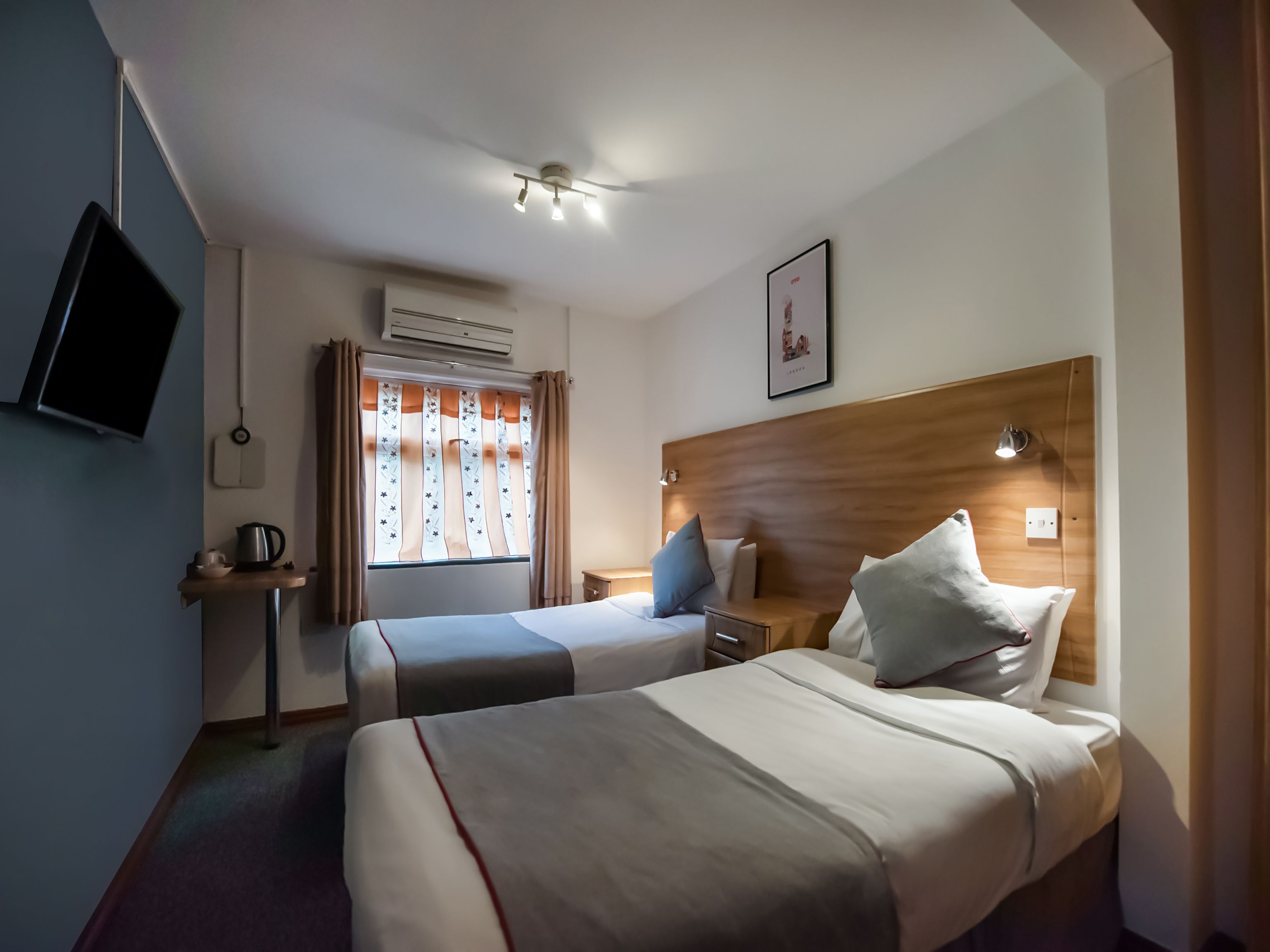 Photo - Arinza Hotel, London Ilford