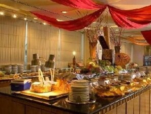 Dining - Empress Hotel Sepang (Sepang)