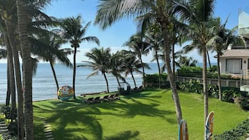 Private beach, sun loungers, beach umbrellas, beach towels