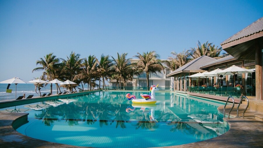 Villa Del Sol Beach resort & Spa