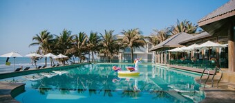 Villa Del Sol Beach resort & Spa