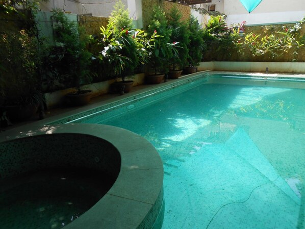 Alberca al aire libre 