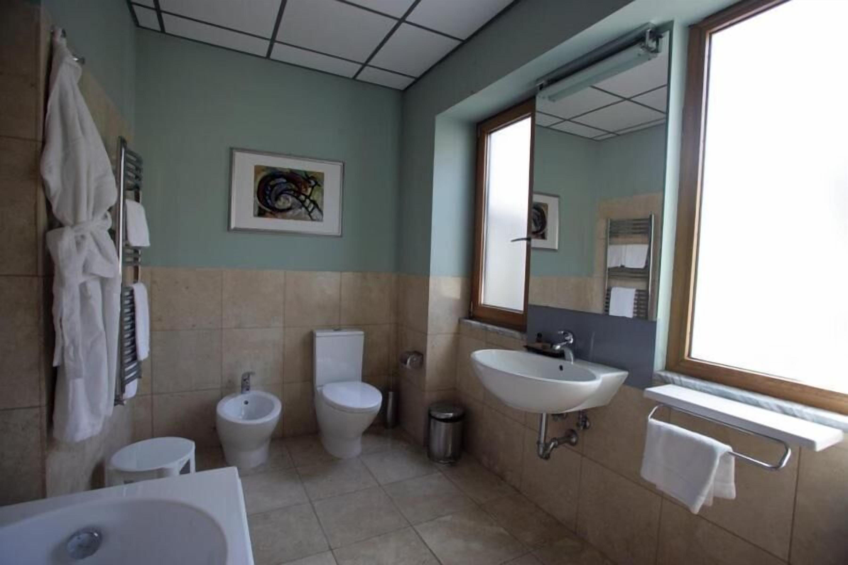 free toiletries, hair dryer, bathrobes, bidet