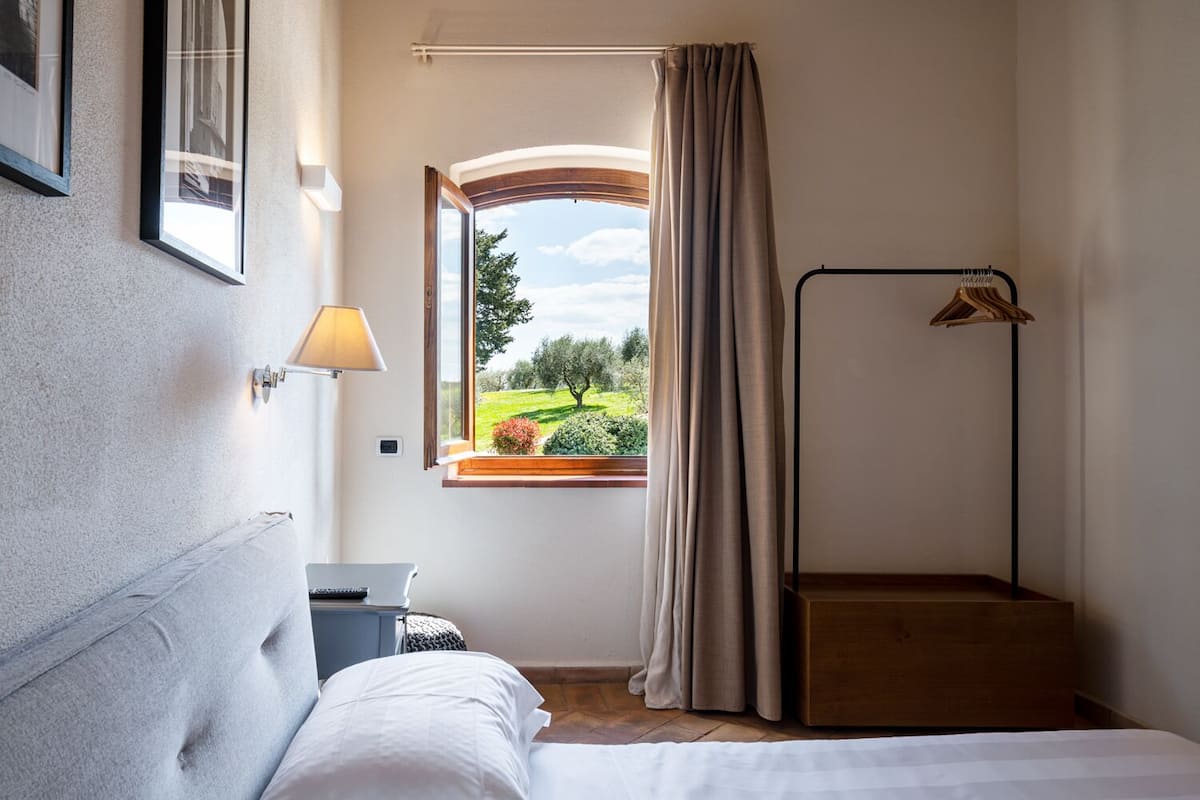 Superior Double Room | 1 bedroom, premium bedding, minibar, in-room safe