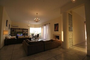 42-inch TV with satellite channels, fireplace, DVD player