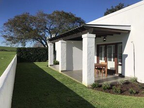 パノラミック スイート 1 ベッドルーム パティオ マウンテンビュー | テラス / パティオ