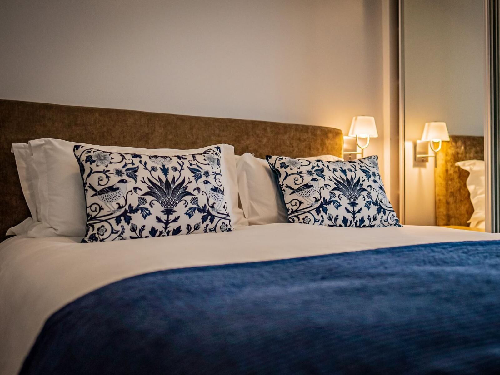 Standard Cottage | Egyptian cotton sheets, premium bedding, down comforters