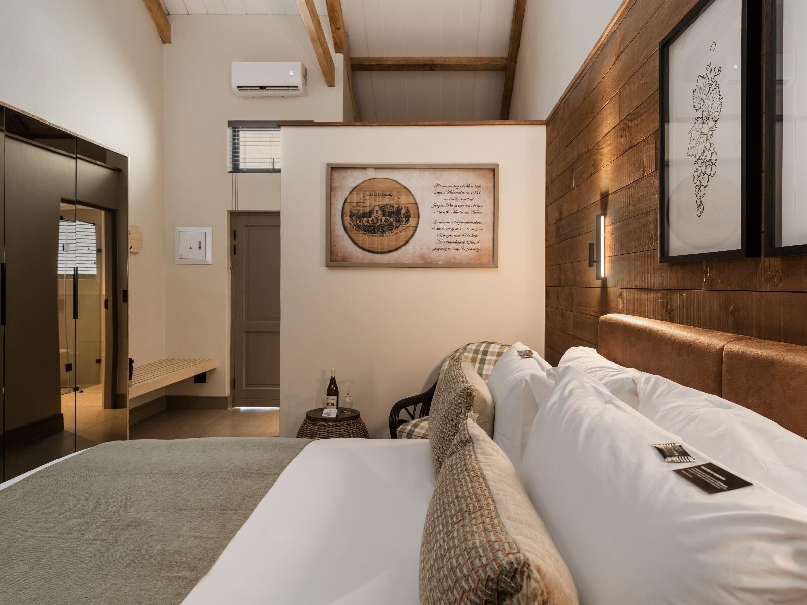 Luksussuite, 1 kingsize-seng | Sengetøy i egyptisk bomull, sengetøy av topp kvalitet og dundyner