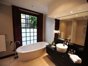 Bathroom - Meerendal Boutique Hotel (Cape Town)