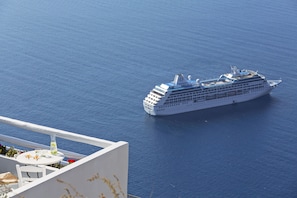 View from property - Helestia Pocket Hotel, Caldera Santorini (Santorini)
