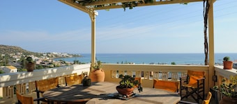 Villiana Holiday Apartments