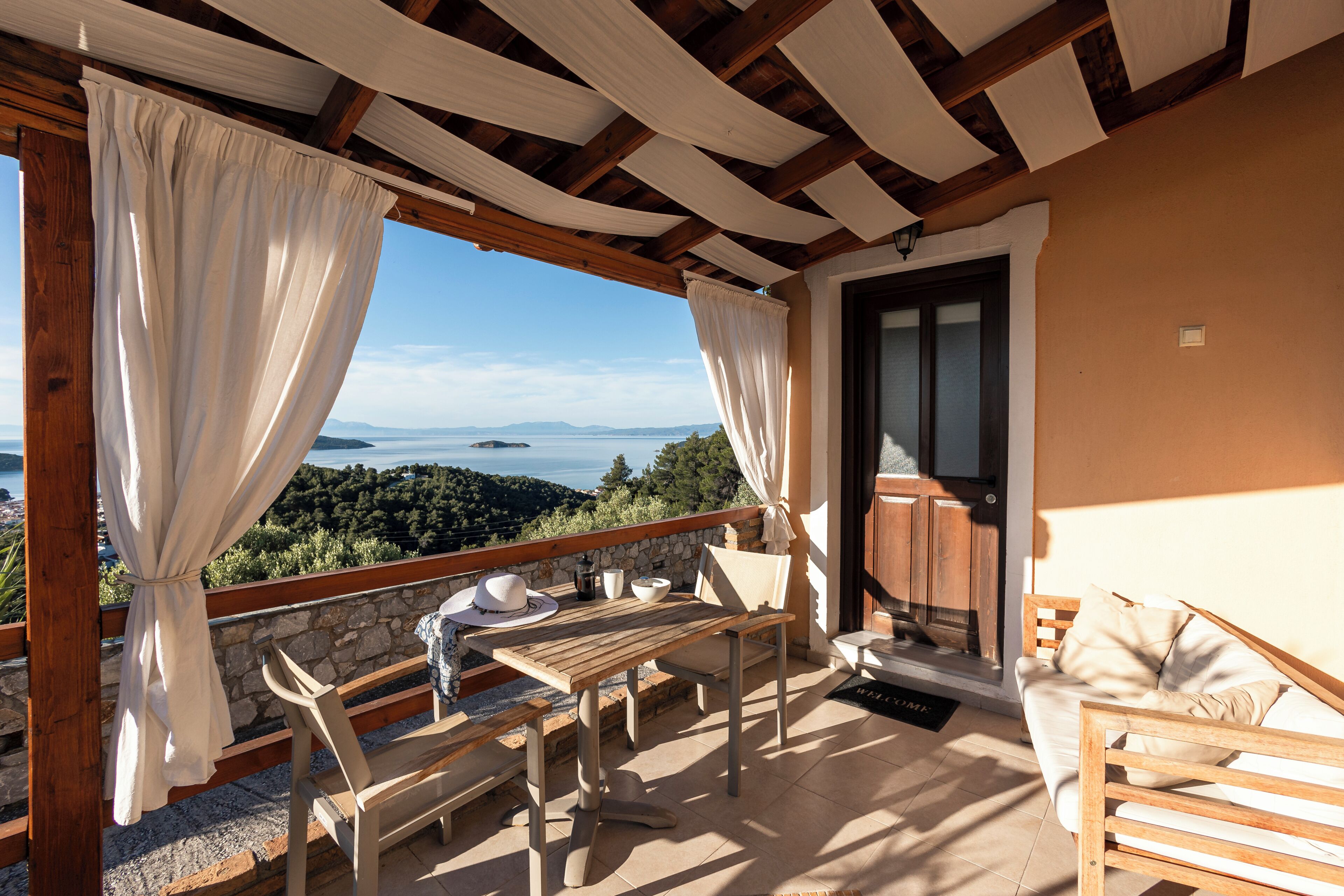 Deluxe Suite, 1 Bedroom, Sea View | Terrace/patio