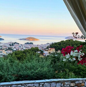 Suite, 1 Bedroom, Sea View | Balcony view