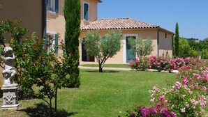 Property entrance - Hôtel La Bastide d'Iris (Vagnas)