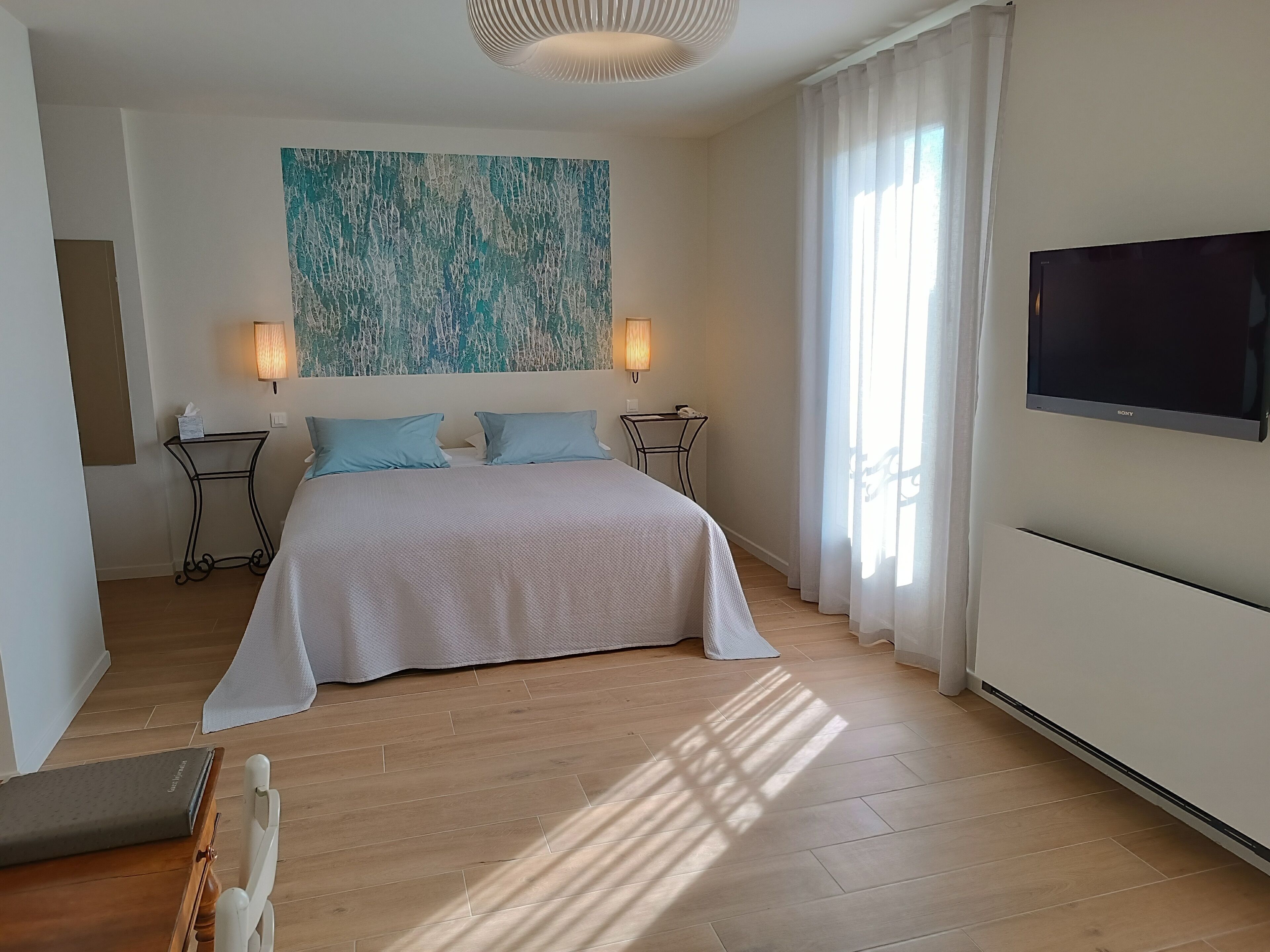 Double or Twin Room (Privilege) | Premium bedding, minibar, in-room safe, individually decorated