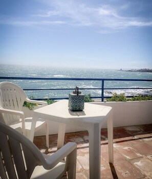 In-room safe, desk, laptop workspace, iron/ironing board