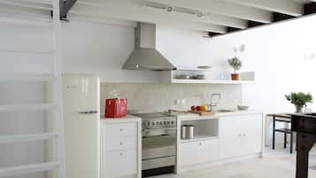Villa (Milos) | Private kitchen | Full-sized fridge, stovetop, dishwasher, coffee/tea maker