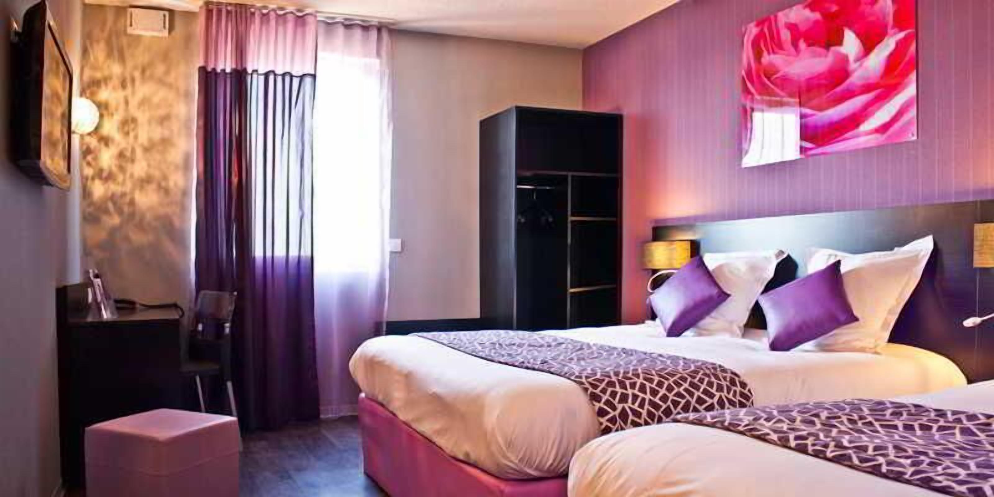 Soundproofing, cots/infant beds, free WiFi