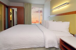 Desk, iron/ironing board, free WiFi, bed sheets