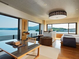 Quarto tradicional, para não fumantes, em edifício anexo (Panoramic View,Premium Kaiseki Dinner) | Cofres nos quartos, escrivaninha, Wi-Fi de cortesia, roupa de cama