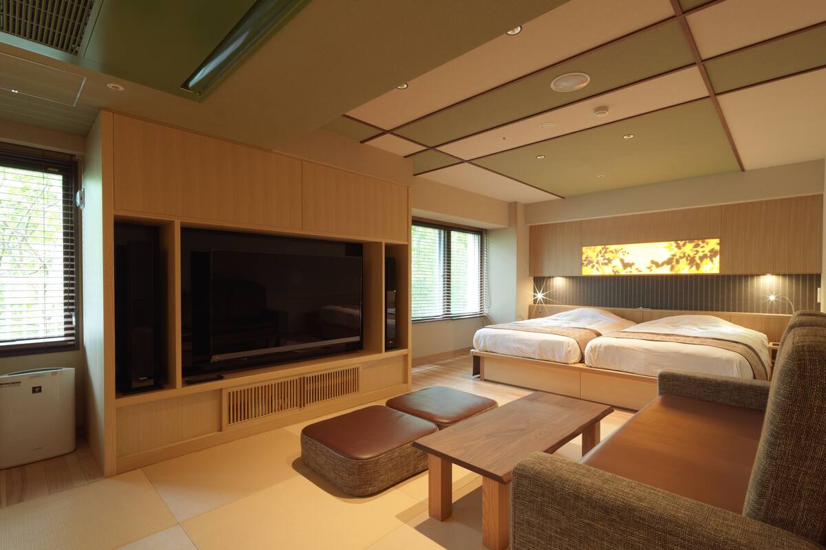 (KOMOREBI) Japanese Western Style Room with Jet Bath, Non Smoking | In-room safe, desk, free WiFi, alarm clocks