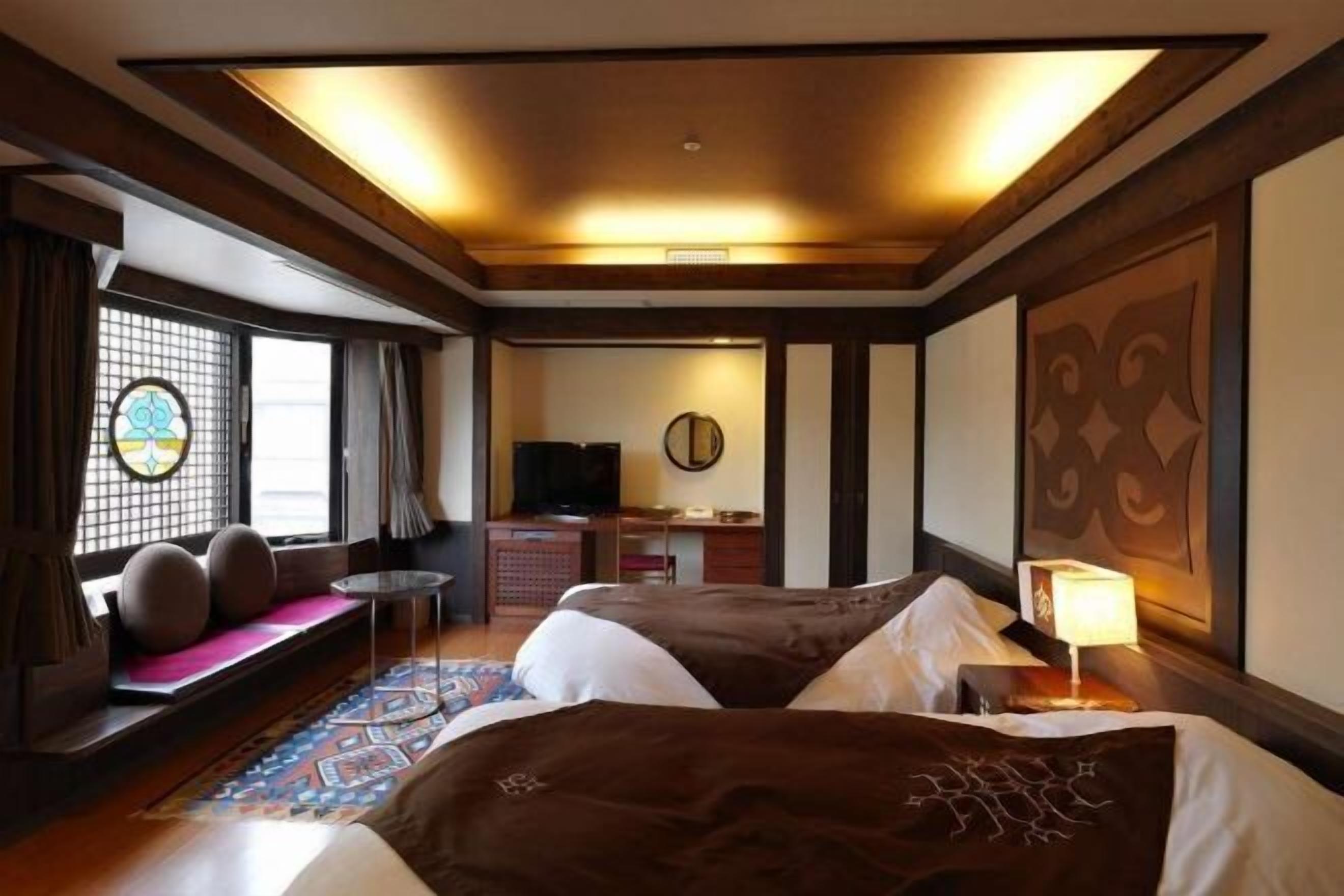 In-room safe, desk, free WiFi, bed sheets