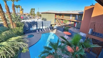 Outdoor pool, pool loungers