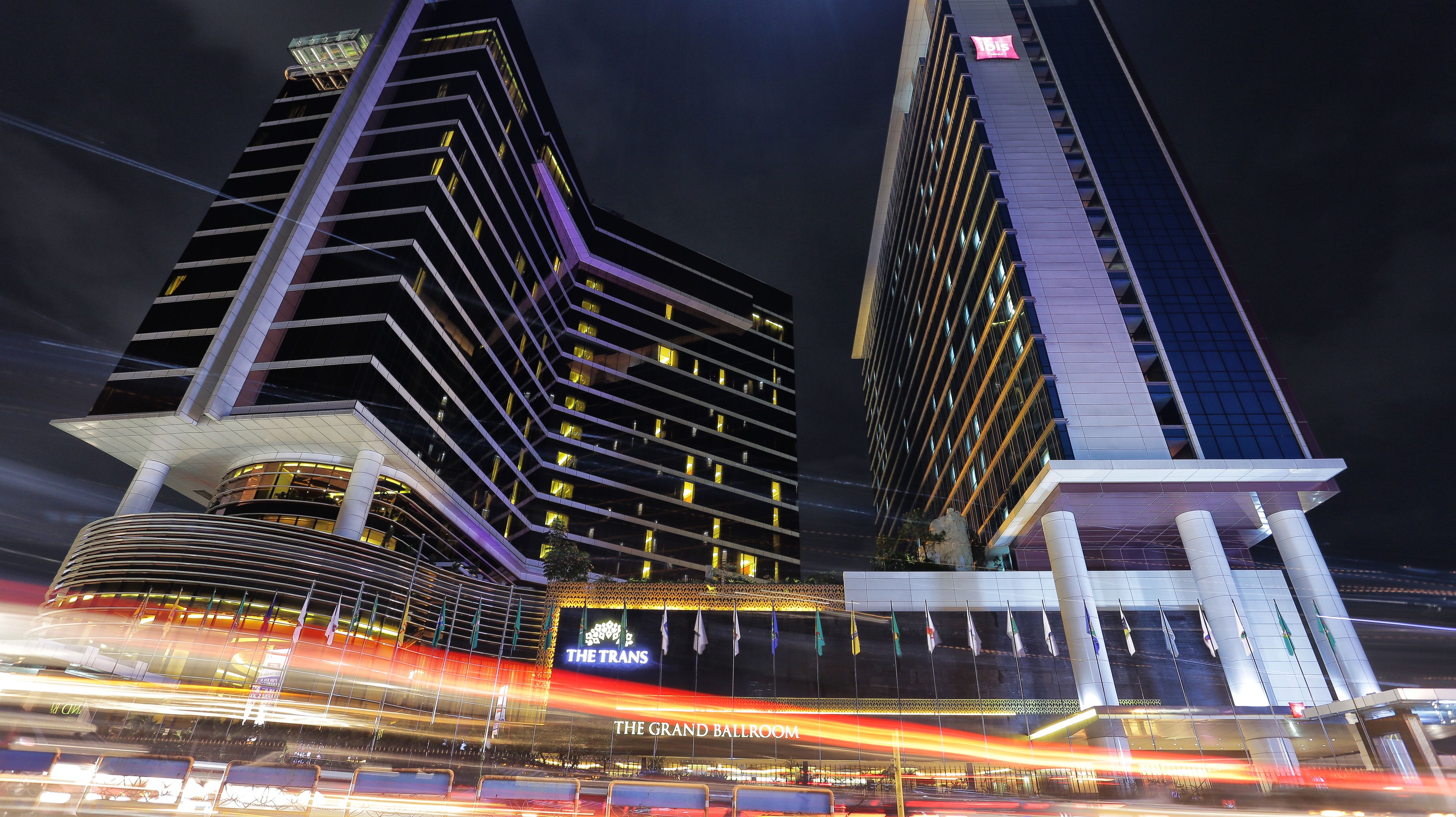 Front of property – evening/night