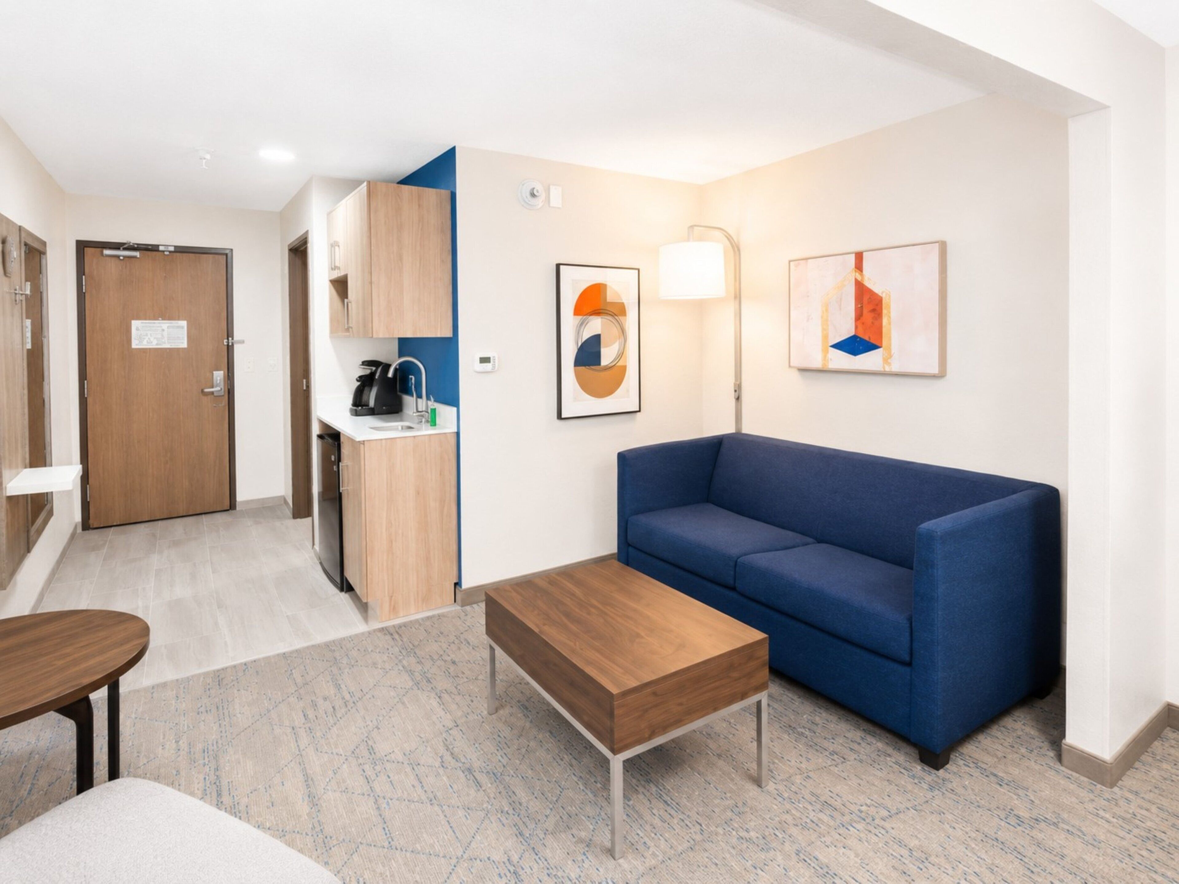 Suite, 1 cama King size y sofá cama (Dining) | Servicios de la habitación