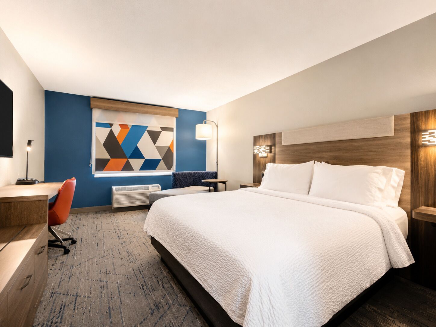 Premium bedding, down comforters, pillowtop beds, in-room safe