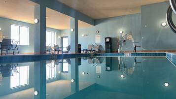 Innenpool, Liegestühle