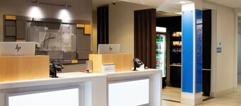 歐弗蘭帕克快捷假日套房飯店 IHG 旗下飯店