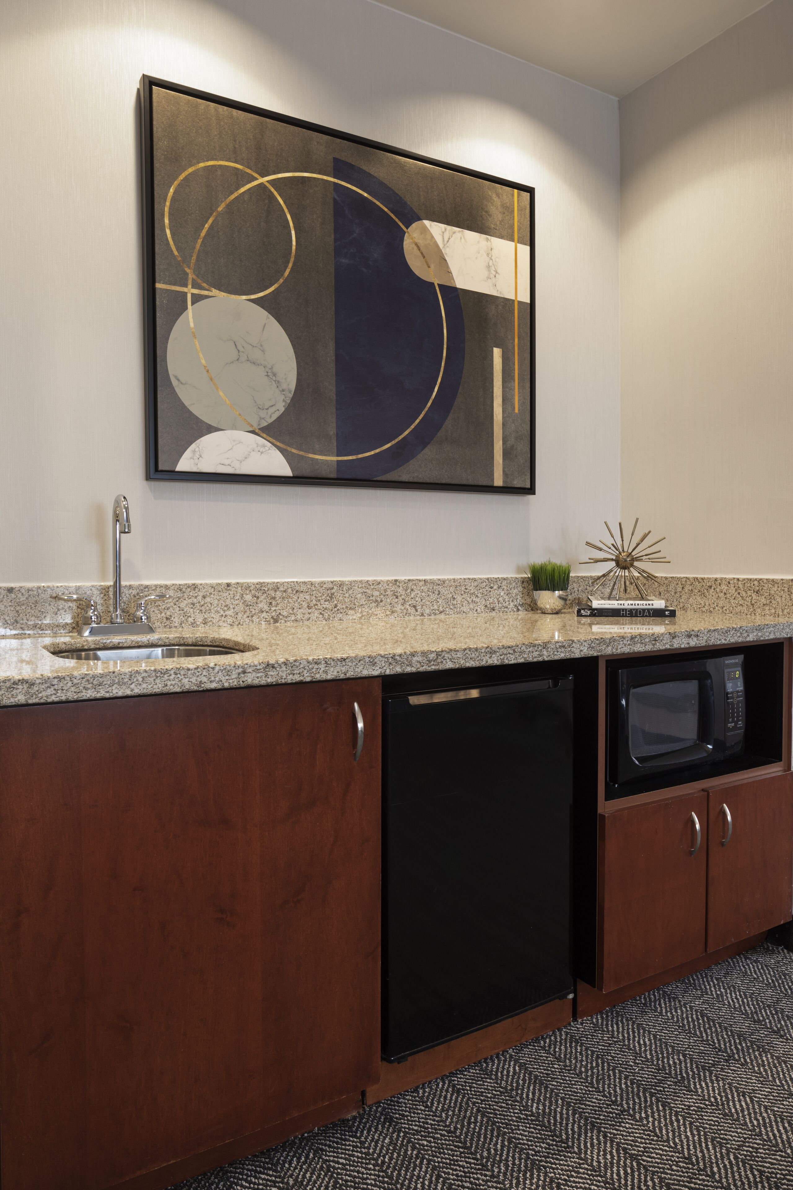 suite, 1 bedroom, non smoking | 1 bedroom, premium bedding, pillow-top beds, desk