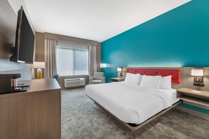 Premium bedding, down duvets, pillow-top beds, desk