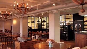 Breakfast, lunch, dinner served; al fresco dining