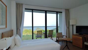 In-room safe, desk, blackout curtains, free WiFi