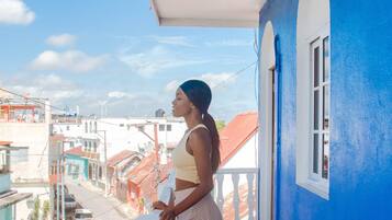 Basic Twin Room | Balcony