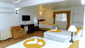 1 bedroom, blackout drapes, free WiFi, bed sheets