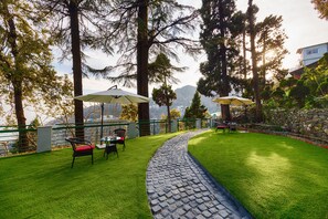 Garden - Fortune Resort Grace, Mussoorie - Member ITC Hotels' Group (Dehradun)