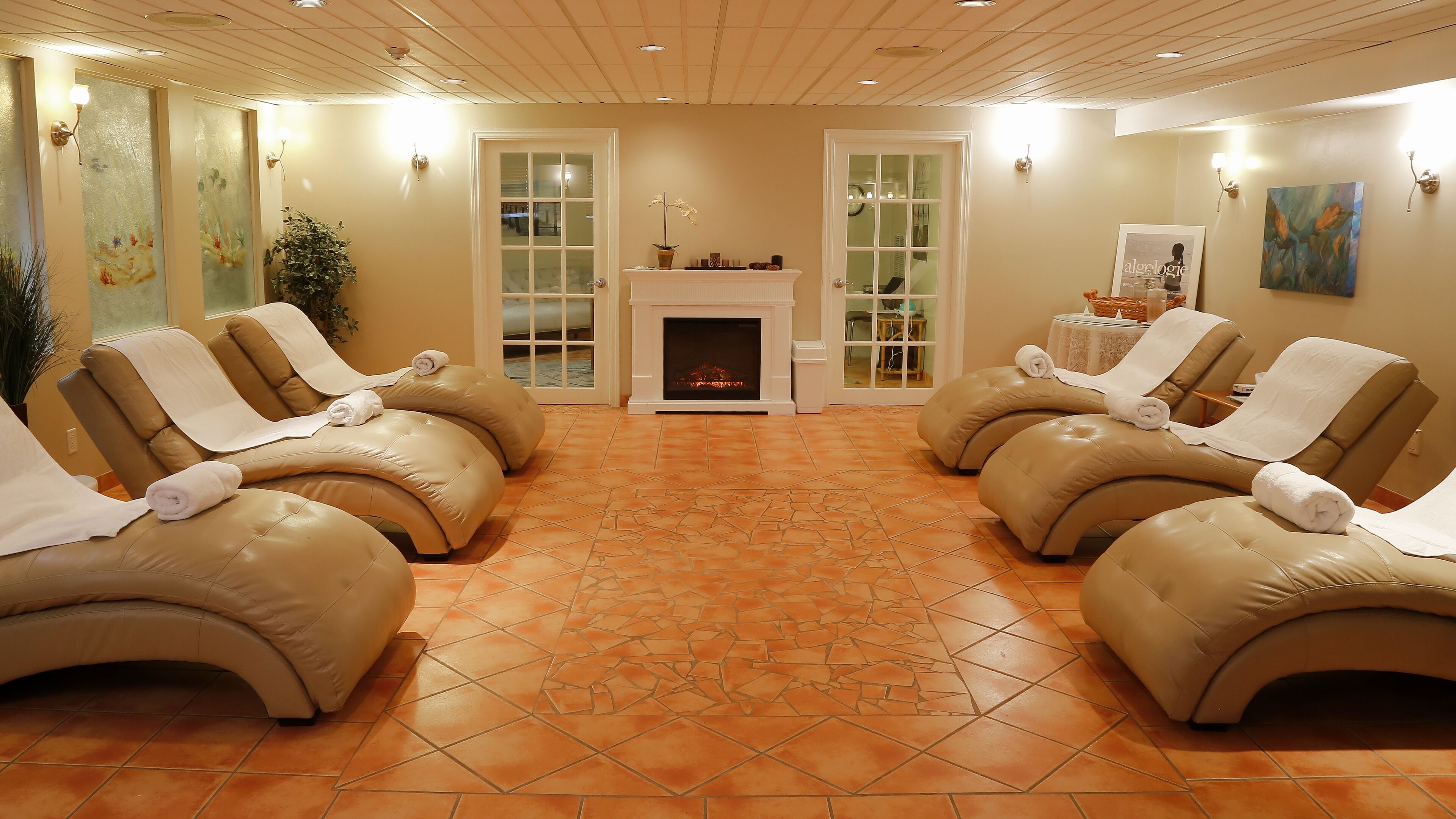 Sauna, steam room, Turkish bath, body treatments, mud baths