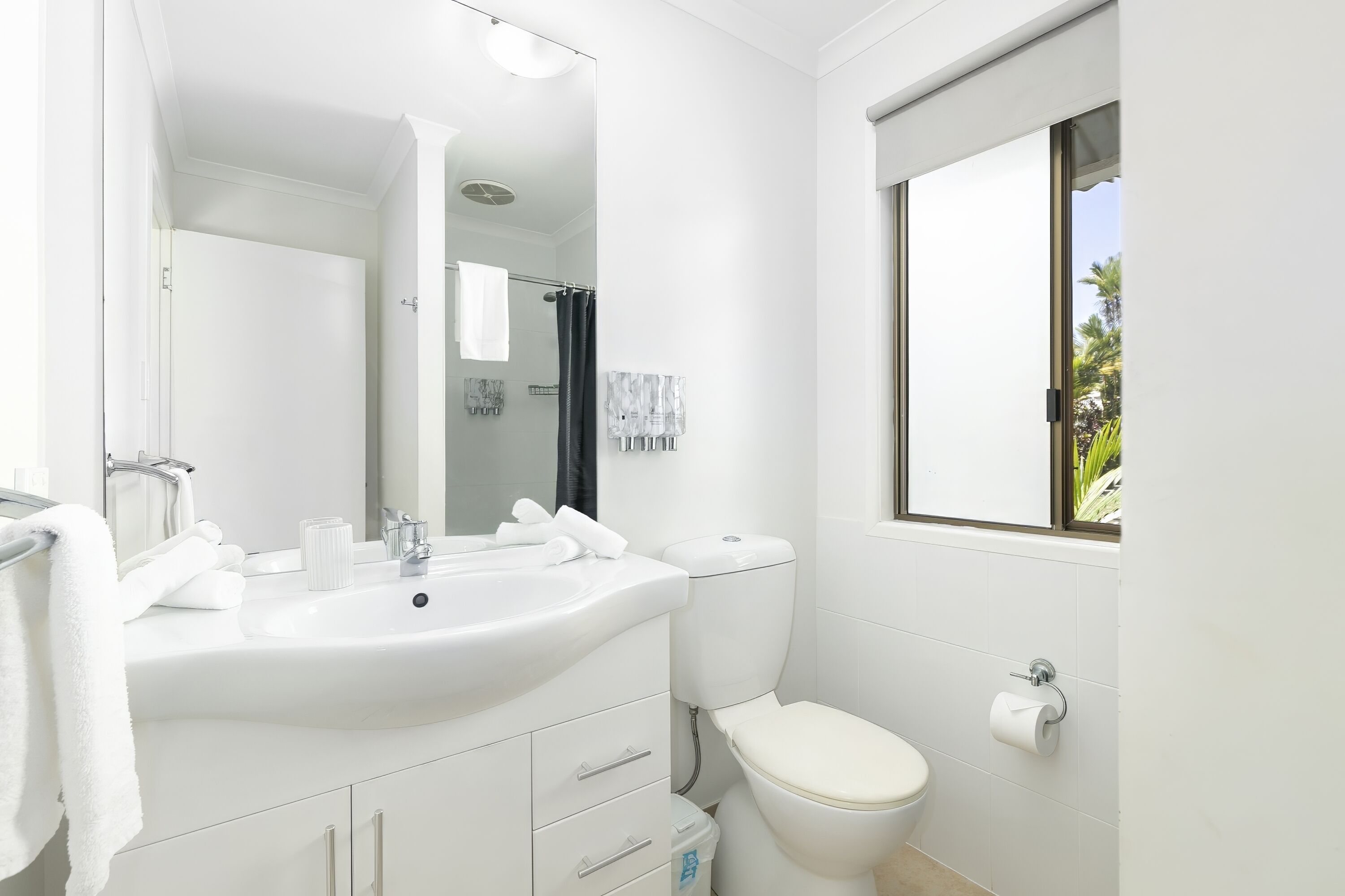 shower, free toiletries, hair dryer, towels