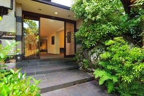 Exterior - Ryokan Nenrinbo (Kyoto)
