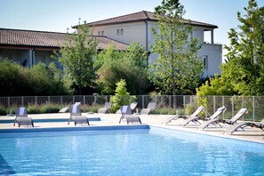 Piscina stagionale all'aperto