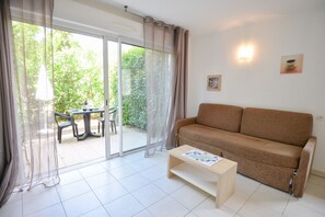 Terrace/patio - La Résidence du Château de Jouarres (Azille)