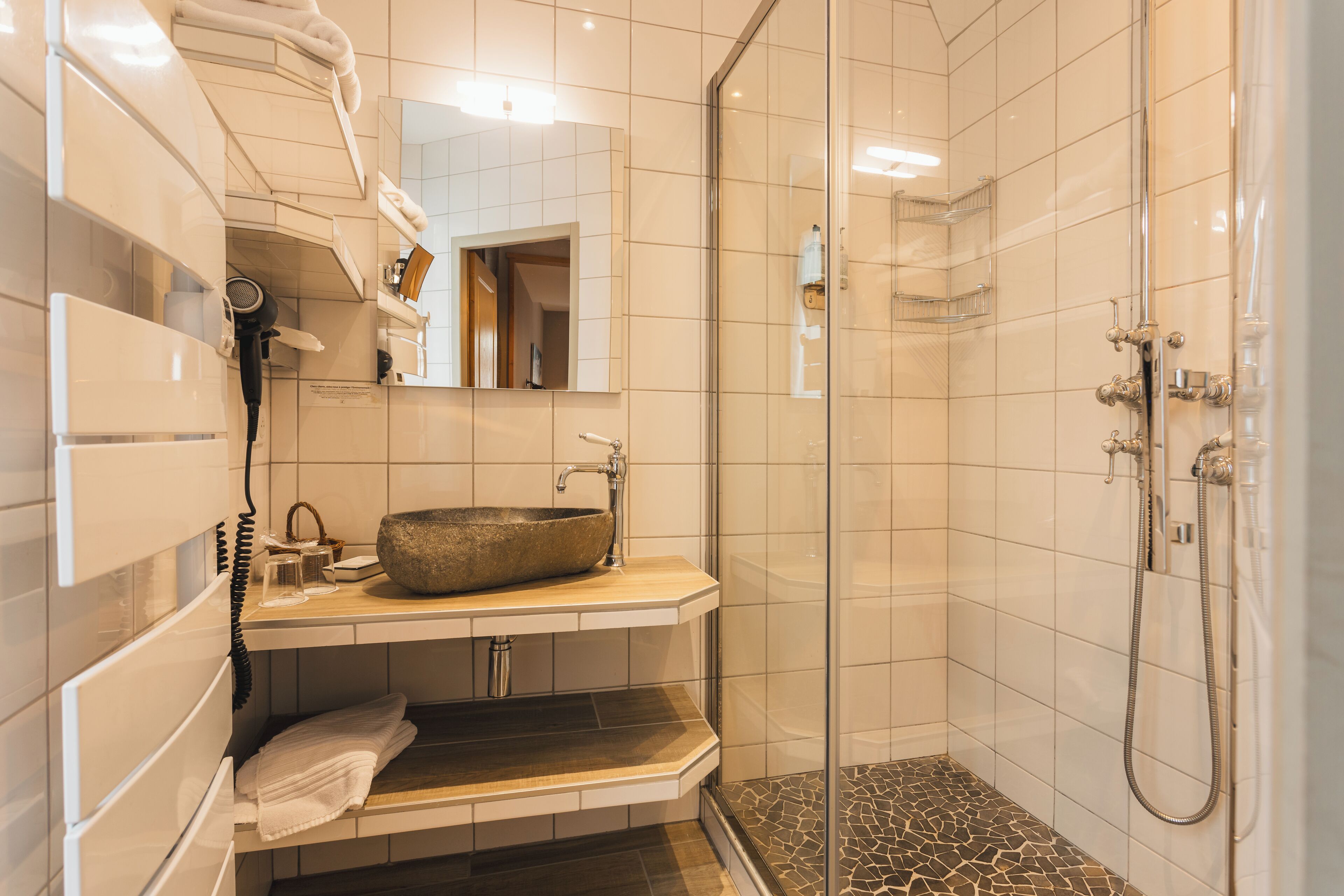 prestige double room | bathroom | free toiletries, hair dryer, bathrobes, towels