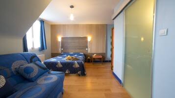 Standard Quadruple Room | Free WiFi, wheelchair access