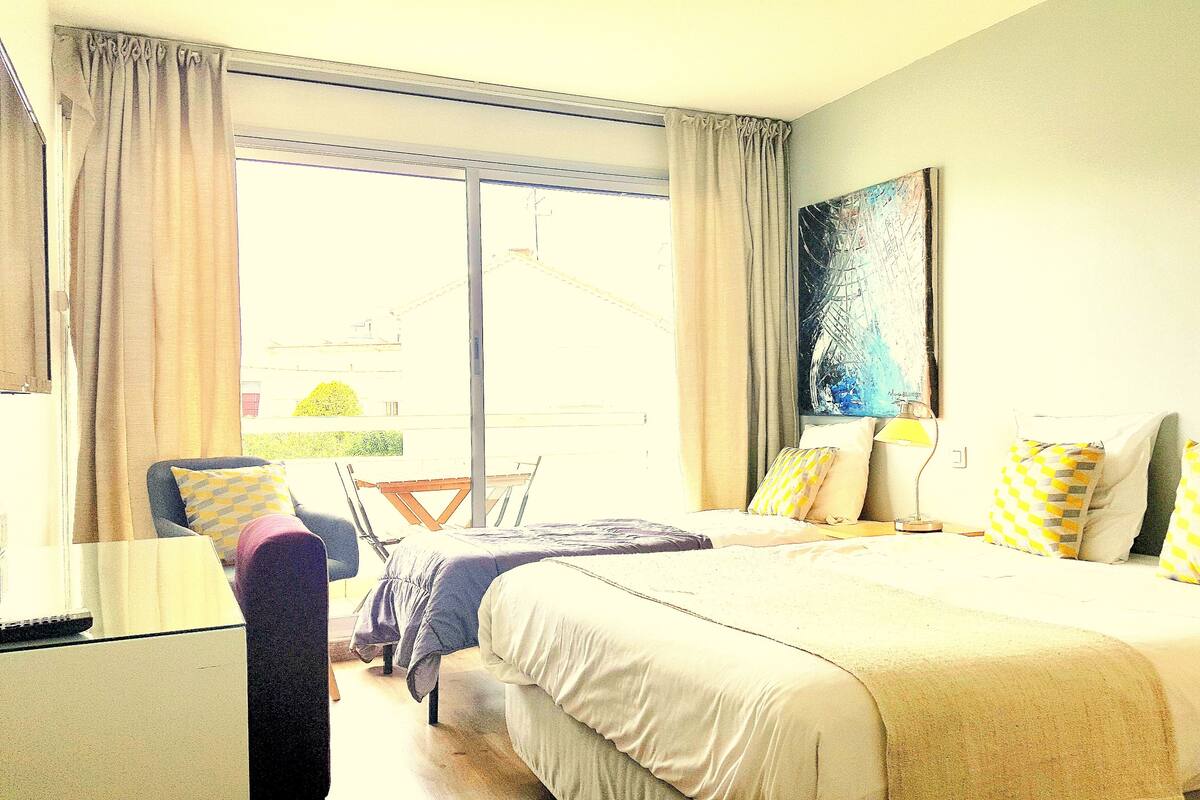 Comfort Triple Room, Terrace | Premium bedding, minibar, desk, soundproofing