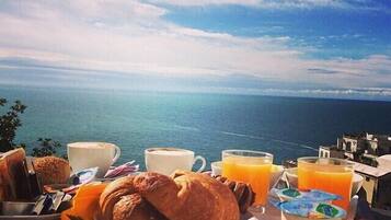 Daily continental breakfast for a fee